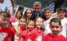 Buca’da 23 Nisan’a yakışır kutlama