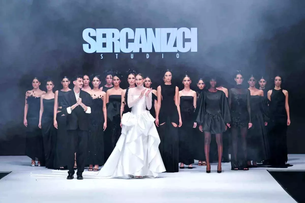 IF Wedding Fashion İzmir Fuarı’nda Sercan İzci’nin Performans Defilesi